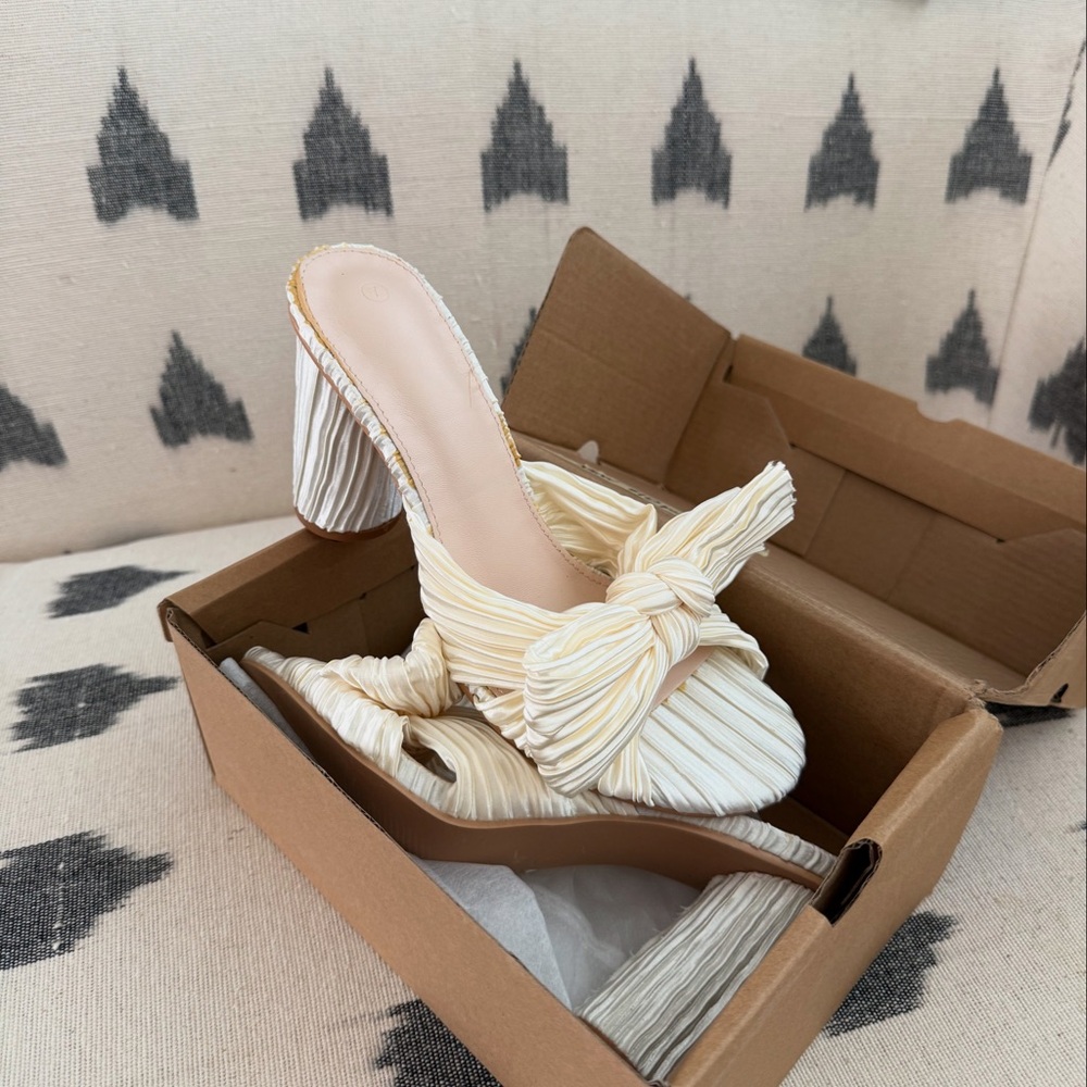 Pleated Cream Women's Heels
